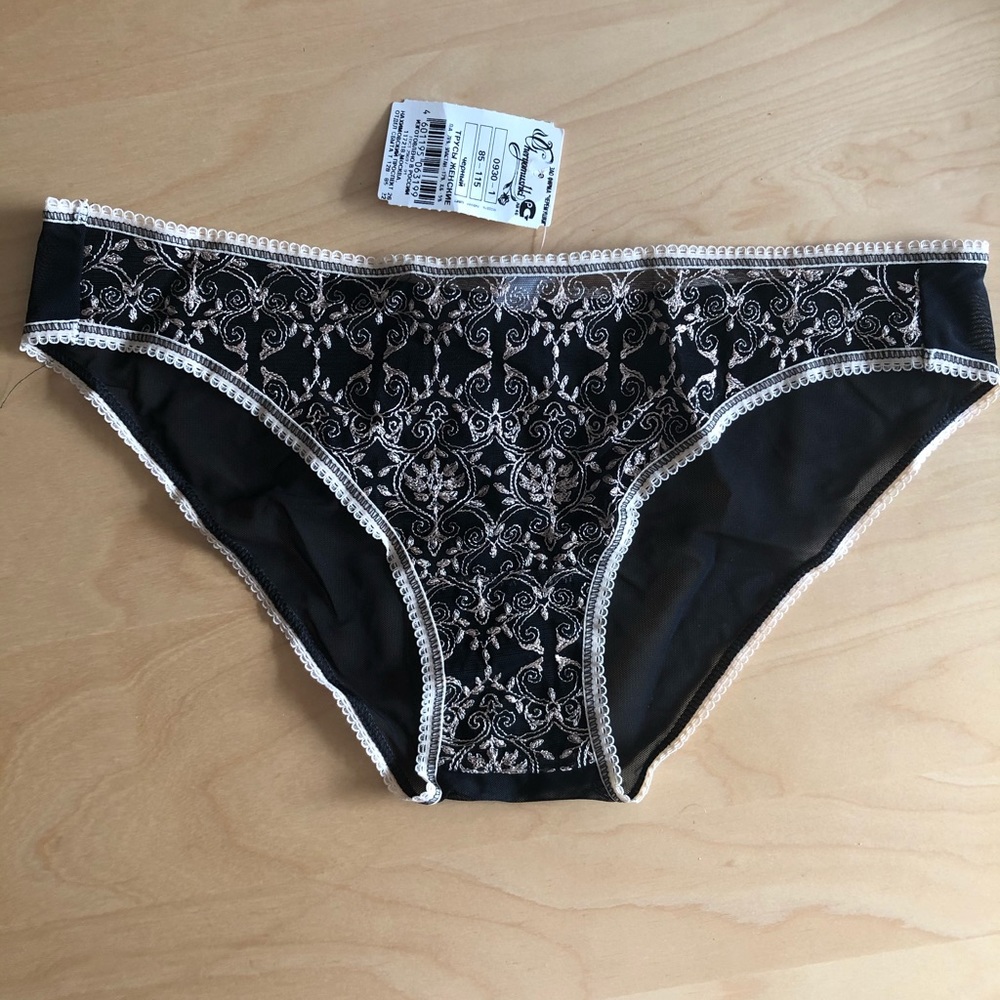 New woman lingerie bra and panty set - Picture 6 of 14